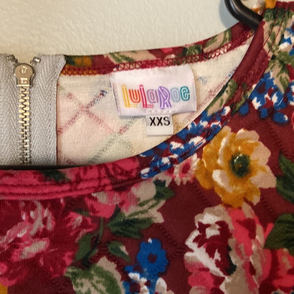 Lularoe Quilted Floral Dress WITH POCKETS - Picture 3 of 7